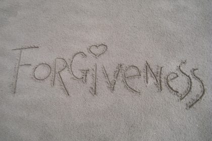 forgiveness-1767432_640